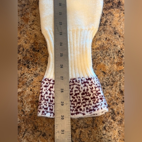 NWOT Women’s Winter White Cable Cardigan W Red Buttons Long Accent Sleeves Sz XL - Picture 11 of 14